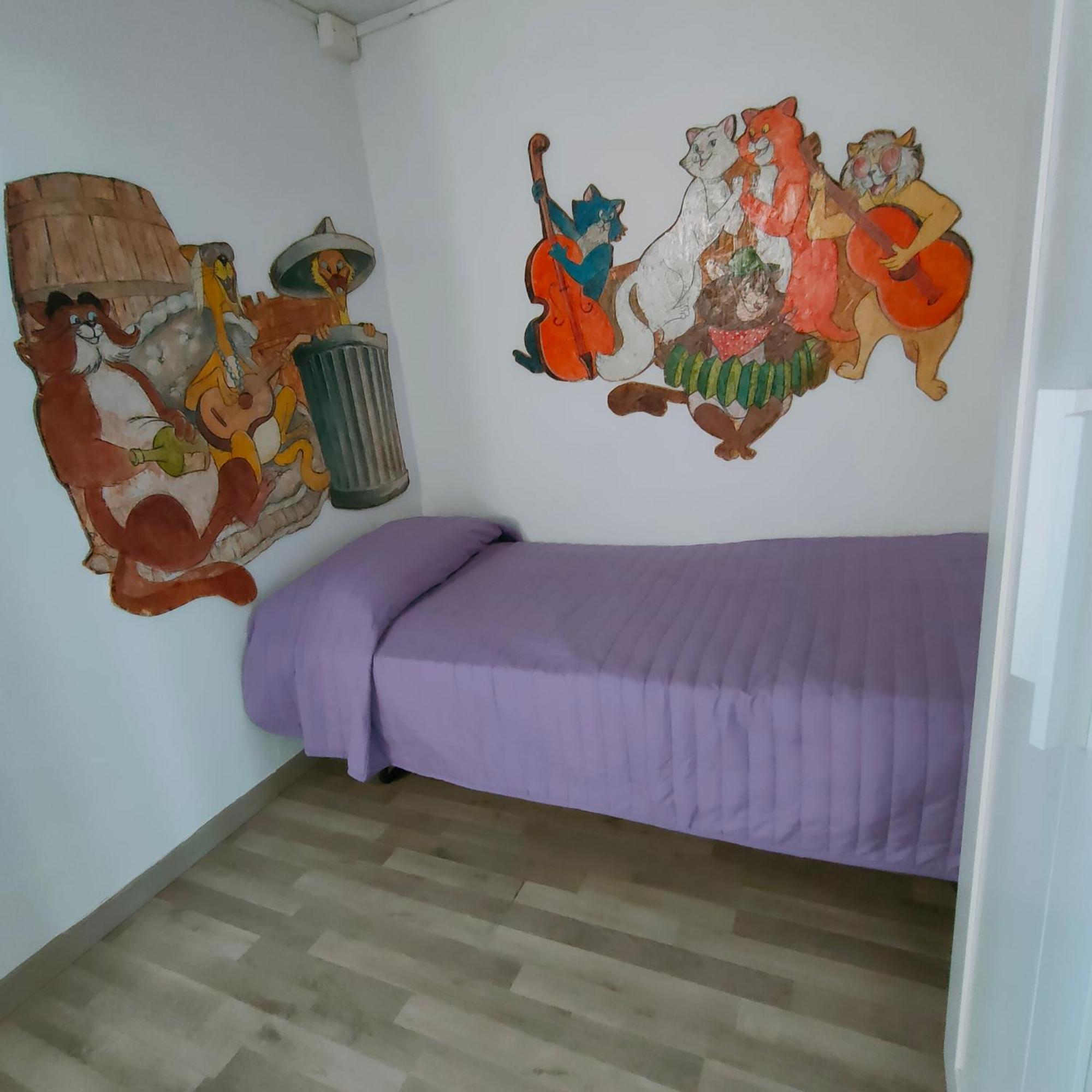 Cat'S House Apartment ลิโด ดิ ออสเตีย ภายนอก รูปภาพ